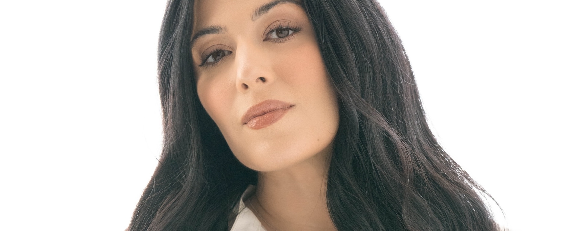 Actress Elizabeth Tabish shot by Elisabeth Caren