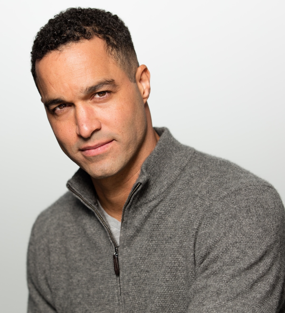 Actor Russel Thomas on The oval TV SHOW