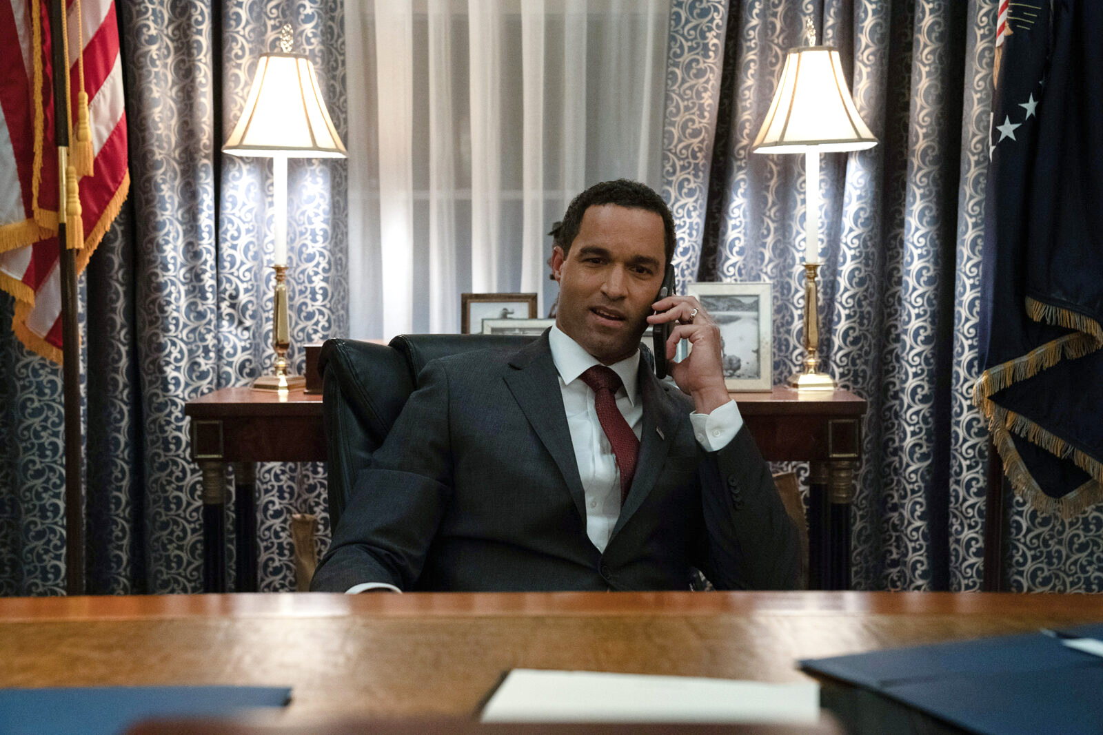 Actor Russel Thomas Still from BET's "The Oval" episode 501. (Photo: Charles Bergmann/BET/Tyler Vision, LLC)