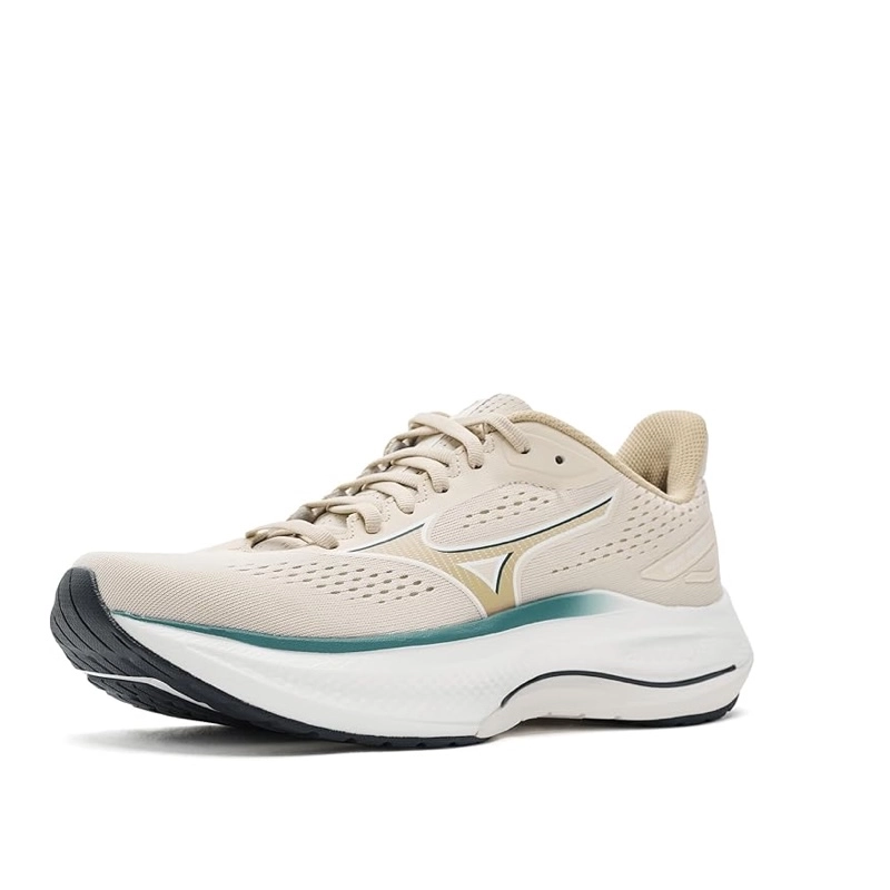 MIZUNO running shoe in cream with cushioned sole